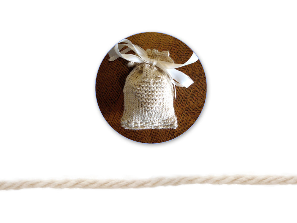 Needlecrafters: 50g Acrylic Yarn Standard Ball Dyed M) Ivory