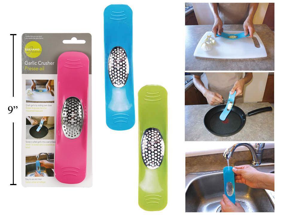 L.Gourmet Garlic Crusher, 3 cols., t.o.c. (DCS)