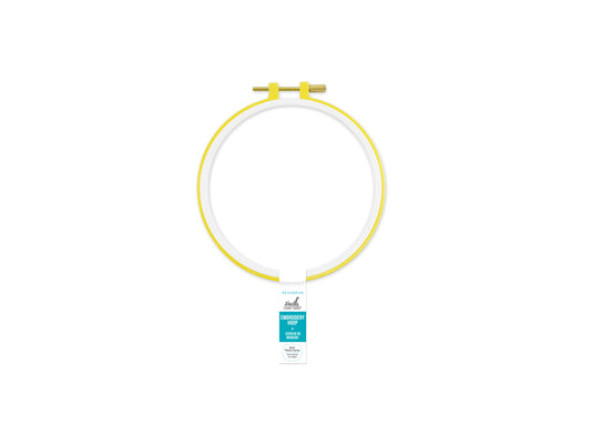 Needlecrafters: 6.4" Plastic Embroidery Hoop w/Brass Clamp